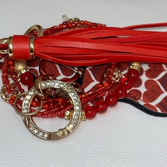 Heart Bracelet Keychain - Picture 3 of 14